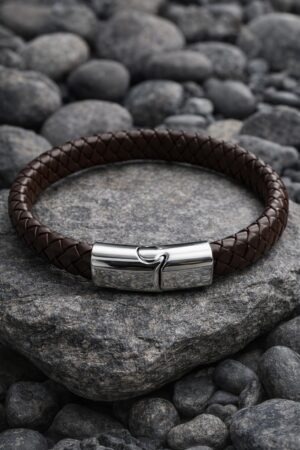 Terra leather band