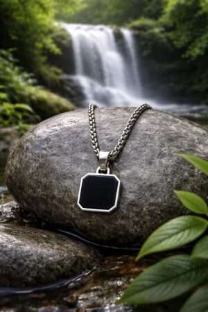 Octa pendant